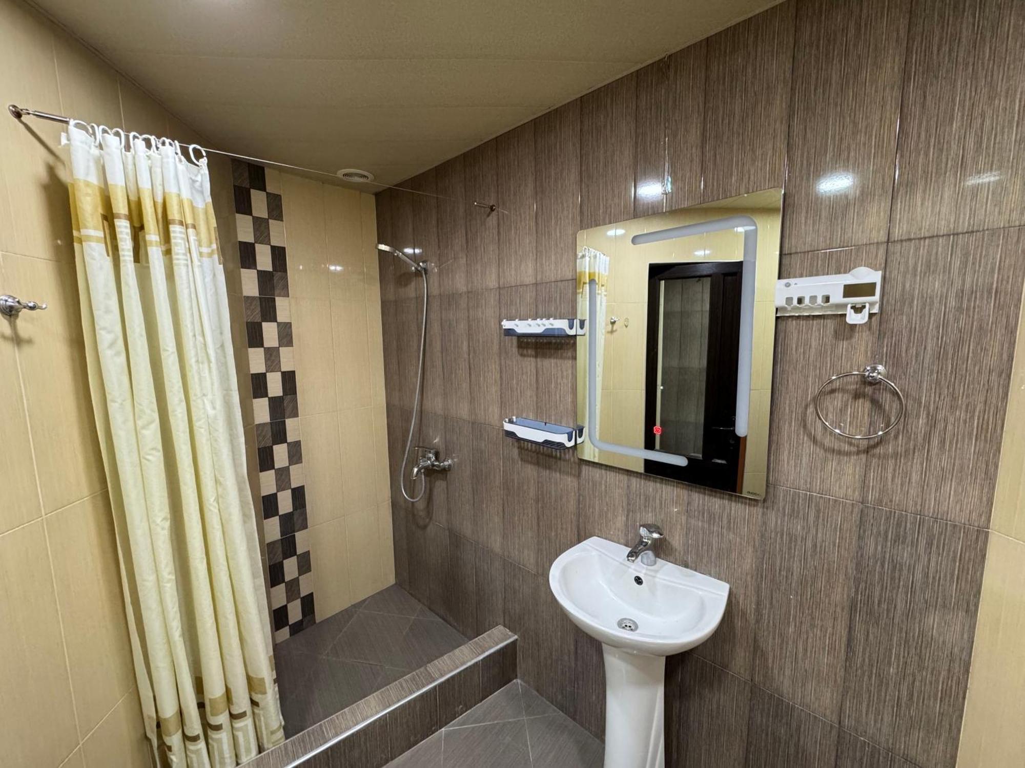Apartments On Paronyan 15 Yerevan Exterior photo